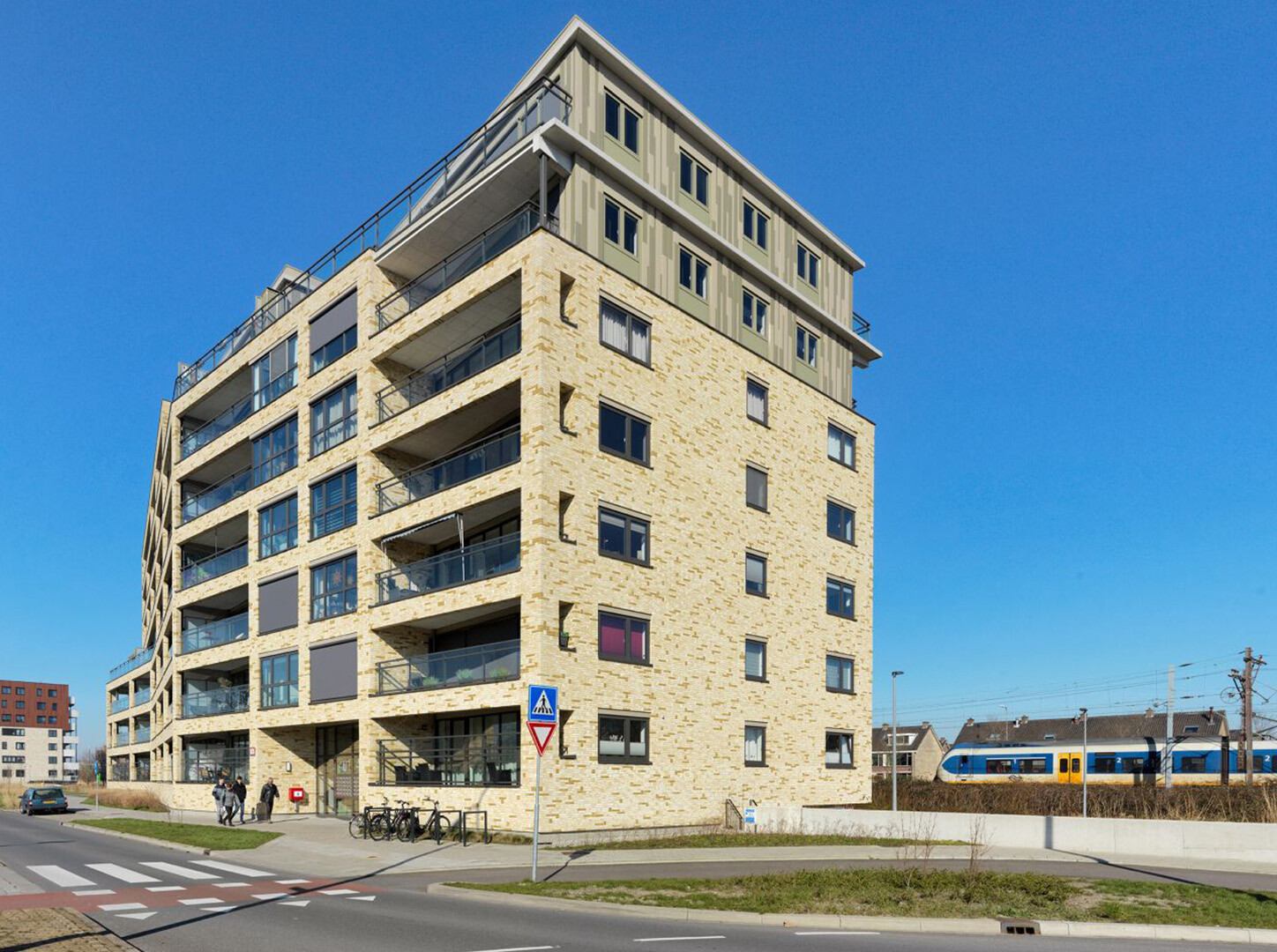 l'Arrivee Alphen aan de Rijn | Strikolith