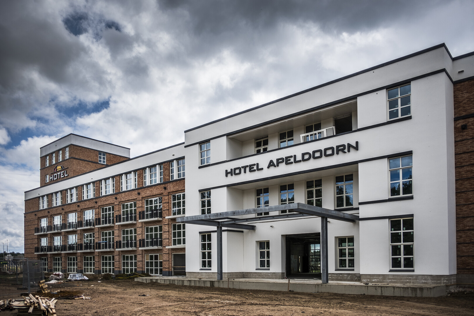 Van der Valk Apeldoorn | Strikocem minerale mortels | Strikolith