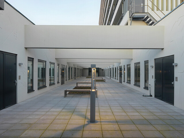 Kroon 07, Hoogvliet Rotterdam | Strikolith