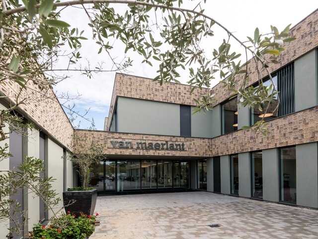 Van Mearlant College Den Bosch | Strikolith
